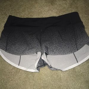 Lululemon Speed up Shorts 2.5 🍋